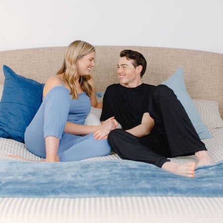 Things To Consider When Choosing Sleepwear In the New Year - Cool-jams
