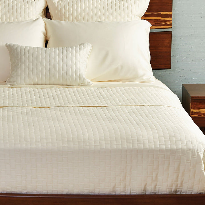 COOL BAMBOO TEXTURED COVERLET - Cool-jams